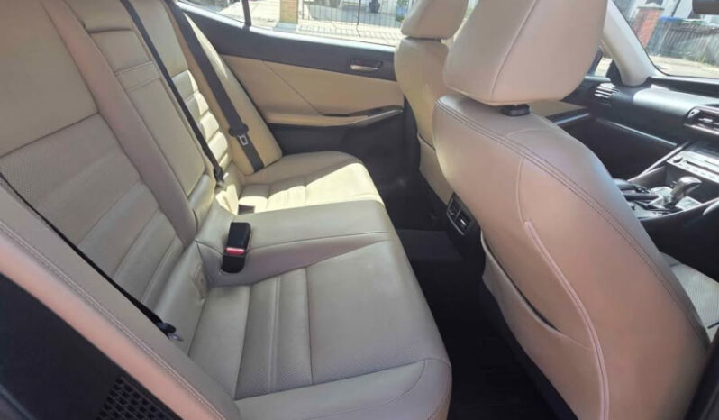 
2019 Lexus IS 300h e-cvt (takumi spec) full									