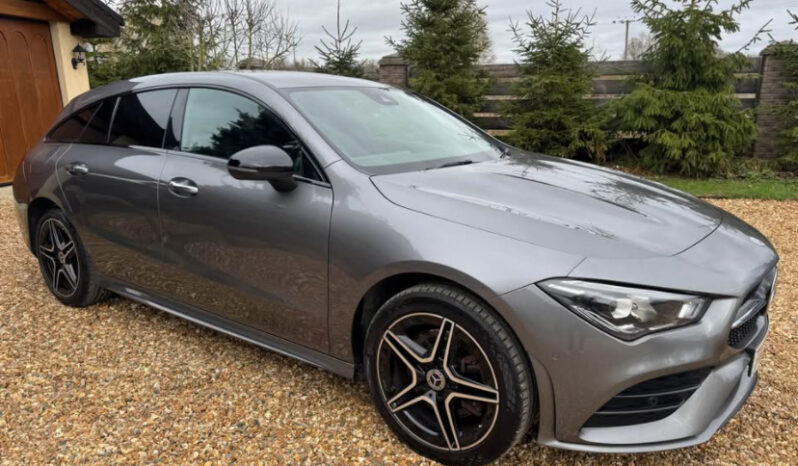 
2022 Mercedes CLA 250 AMG Line full									