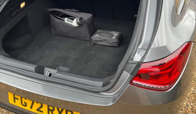 
2022 Mercedes CLA 250 AMG Line full									