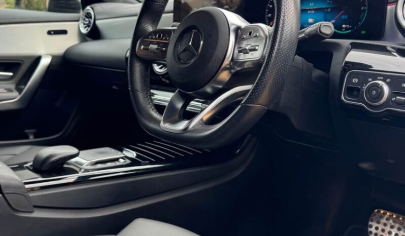 
2022 Mercedes CLA 250 AMG Line full									