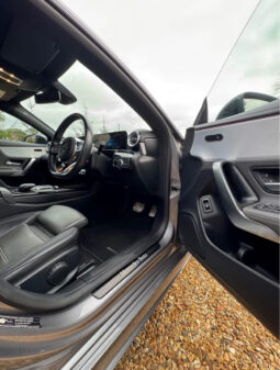 2022 Mercedes CLA 250 AMG Line full