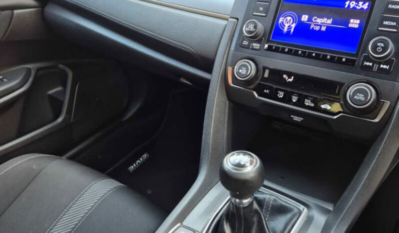 
2017 Honda Civic 1.0 VTEC SE full									