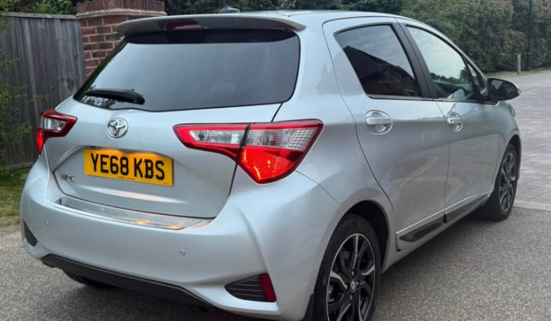 
Toyota Yaris 2018 full									