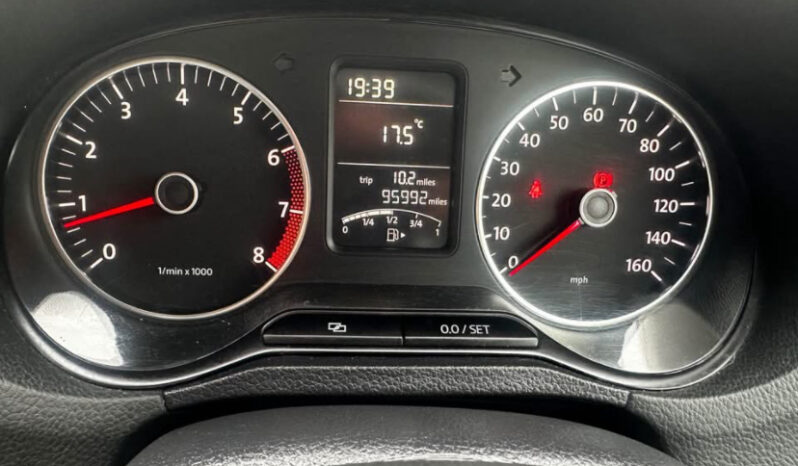 
2012 Volkswagen Polo full									