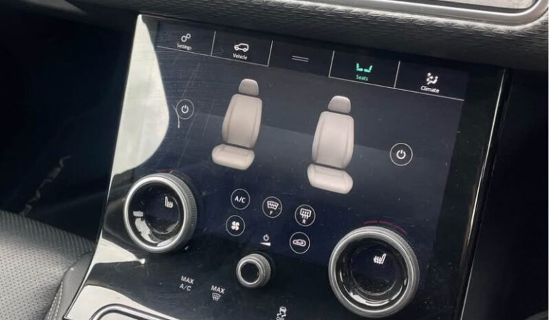 
2018 Range Rover Velar  full									