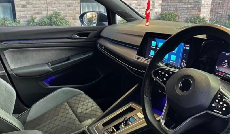 
2021 Volkswagen Golf full									