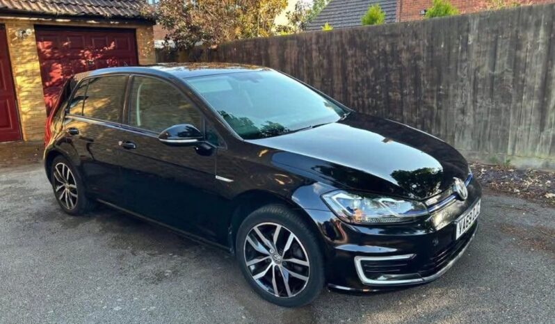 
2020 Volkswagen E-Golf full									