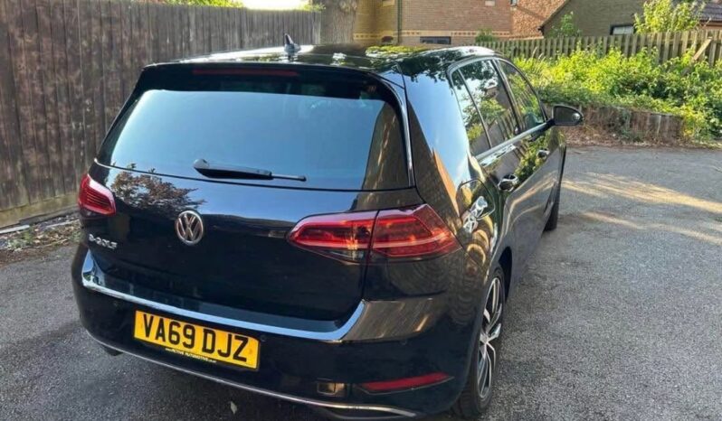 
2020 Volkswagen E-Golf full									