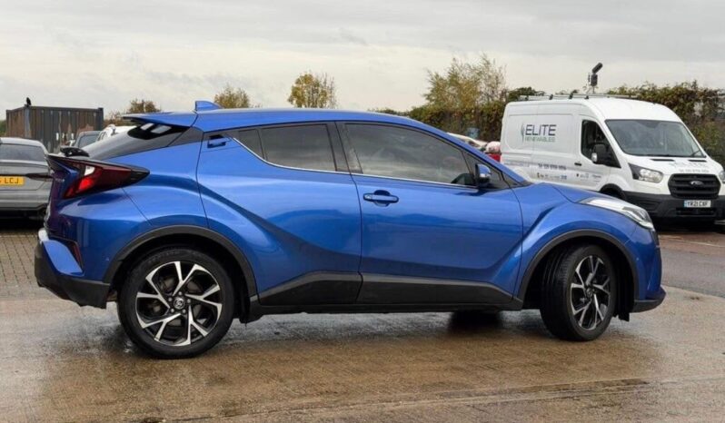 
2020 Toyota C-HR full									
